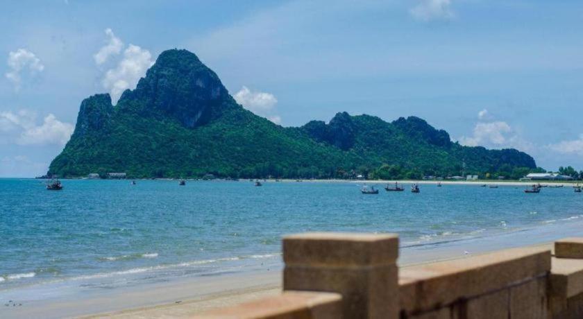 Joy Hotel Prachuap Khiri Khan Extérieur photo